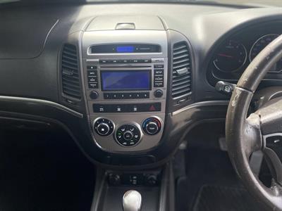 2012 Hyundai Santa Fe - Thumbnail