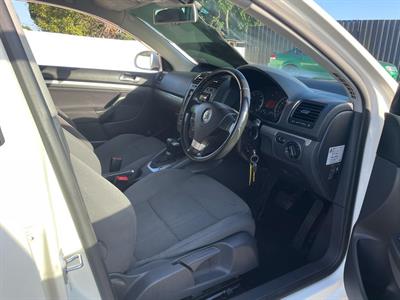 2008 Volkswagen Golf - Thumbnail
