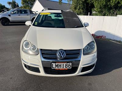 2008 Volkswagen Golf - Thumbnail
