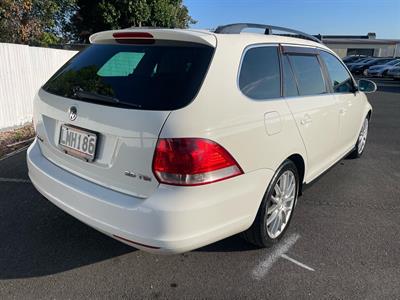 2008 Volkswagen Golf - Thumbnail