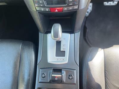 2014 Subaru Outback - Thumbnail