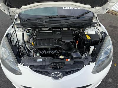 2009 Mazda Demio - Thumbnail