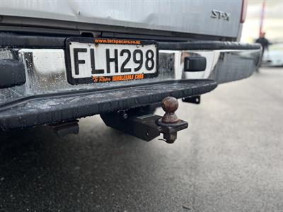 2010 Nissan NAVARA - Thumbnail