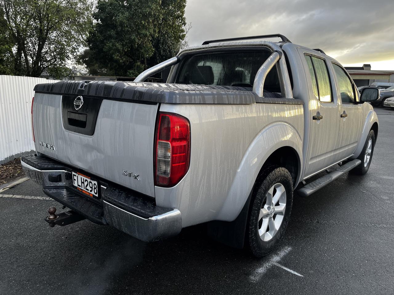 2010 Nissan NAVARA