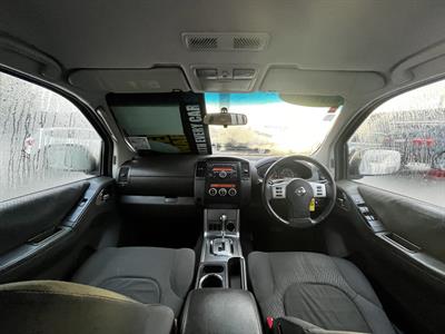 2010 Nissan NAVARA - Thumbnail