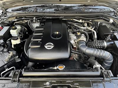 2010 Nissan NAVARA - Thumbnail
