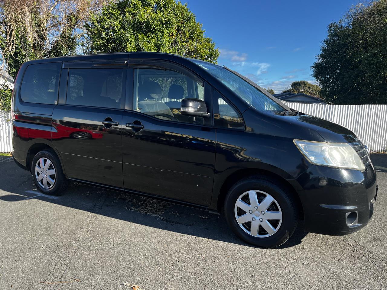 2008 Nissan Serena