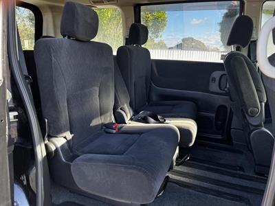 2008 Nissan Serena - Thumbnail