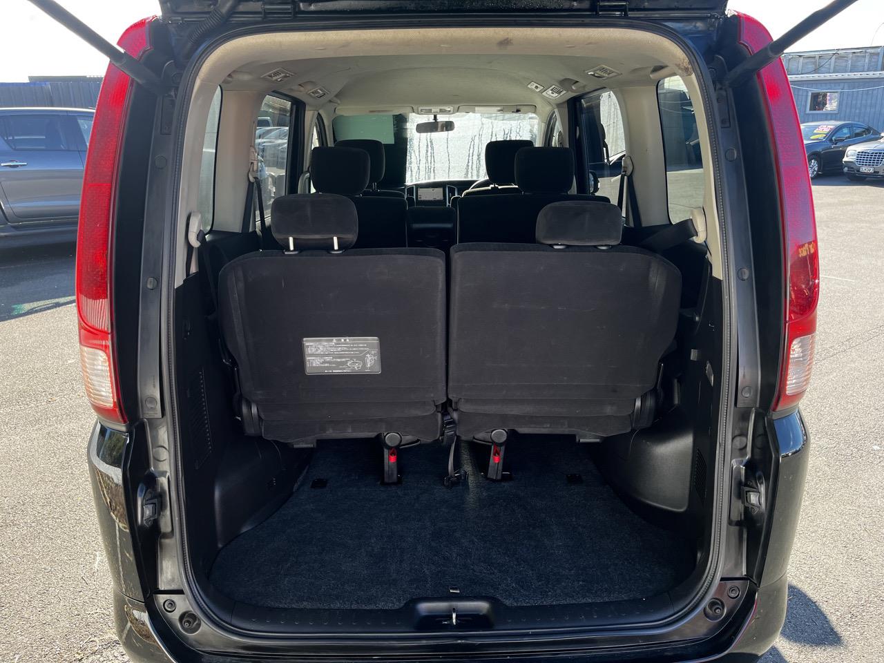 2008 Nissan Serena