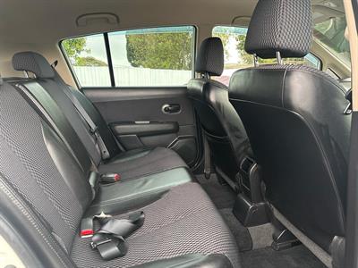 2012 Nissan Tiida - Thumbnail