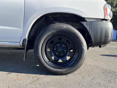 2013 Nissan NAVARA - Thumbnail