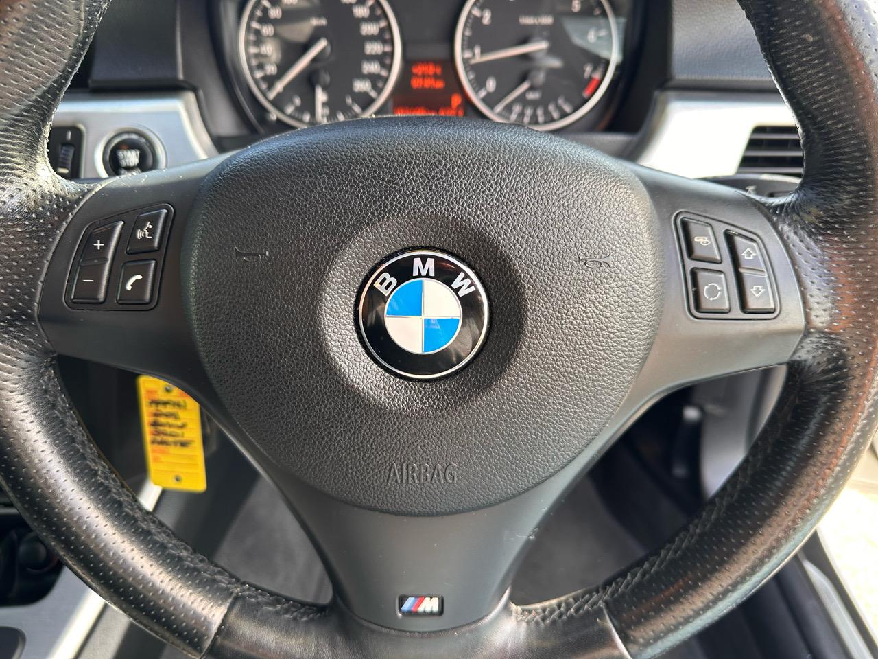 2011 BMW 320i