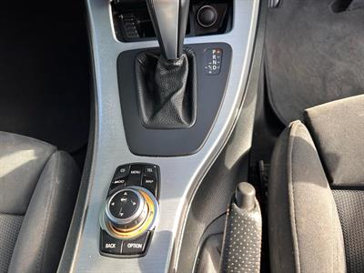 2011 BMW 320i - Thumbnail