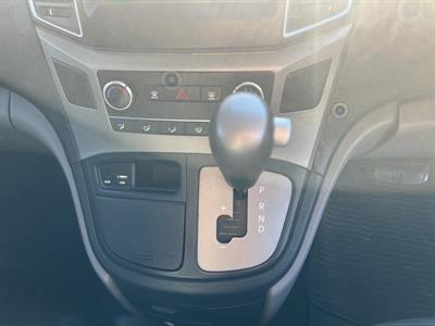 2017 Hyundai Iload - Thumbnail