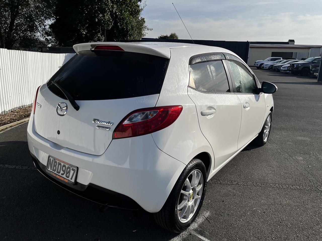 2013 Mazda Demio