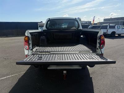 2011 Mitsubishi Triton - Thumbnail