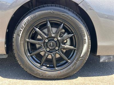 2012 Toyota AQUA - Thumbnail