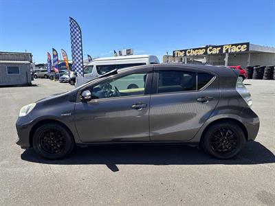 2012 Toyota AQUA - Thumbnail