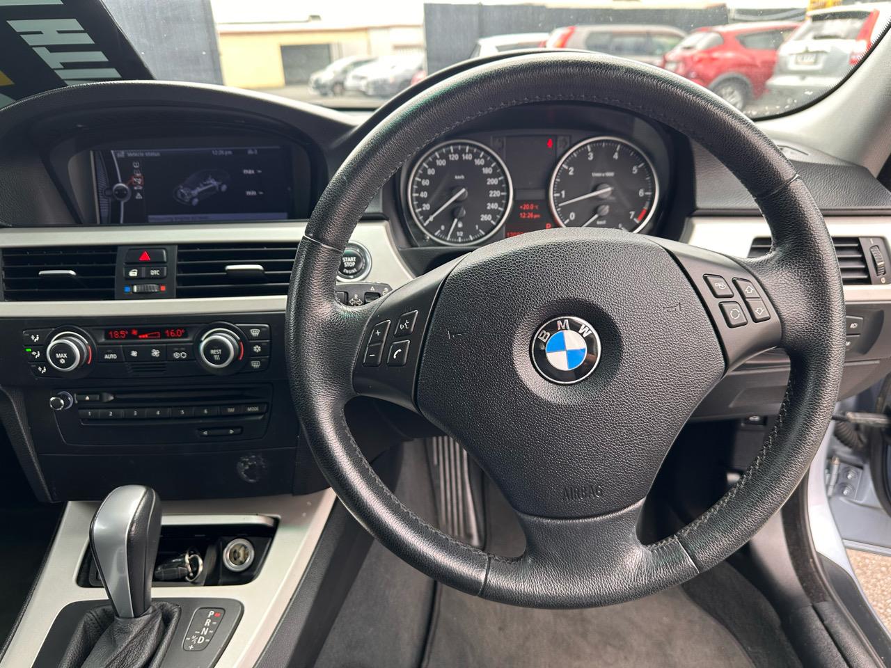 2009 BMW 320i