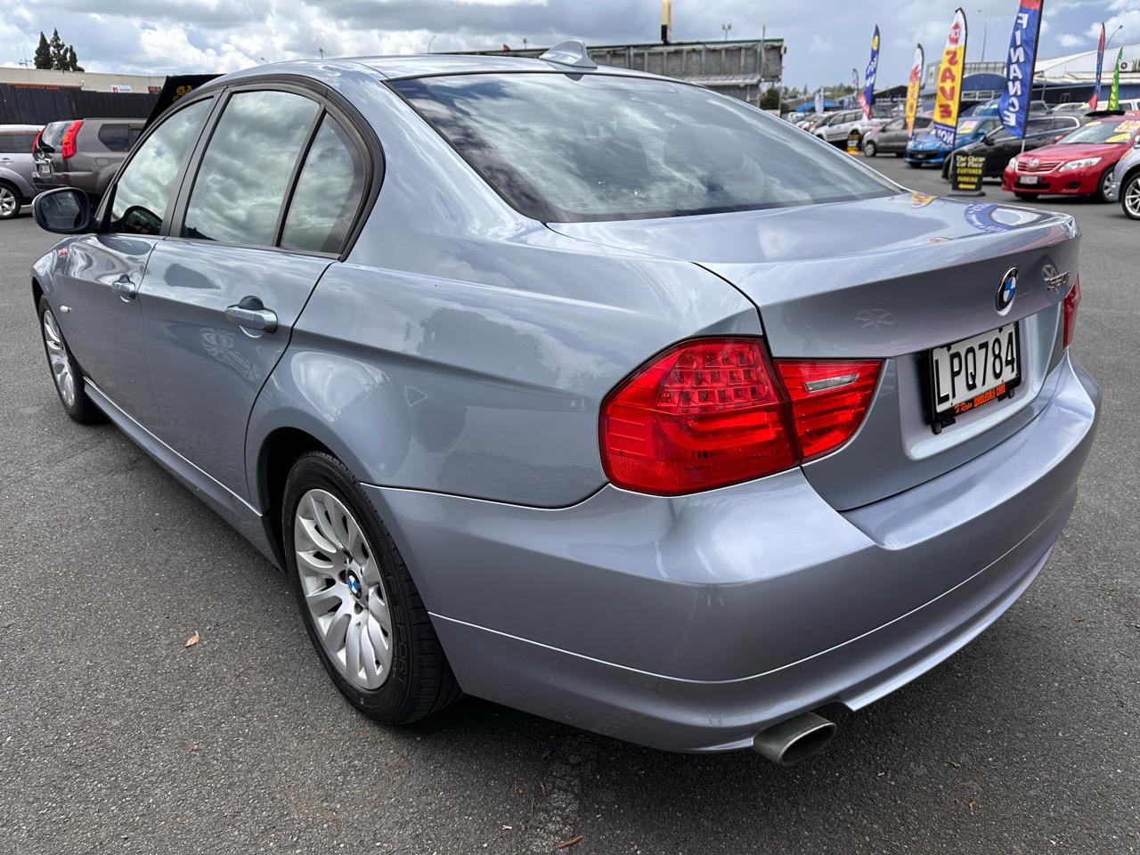 2009 BMW 320i