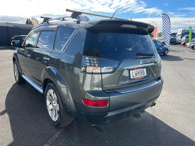 2009 Mitsubishi Outlander - Thumbnail