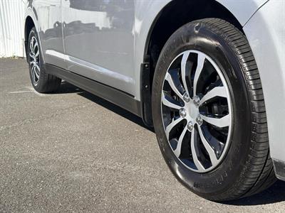 2008 Nissan Tiida - Thumbnail