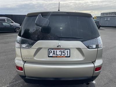 2009 Mitsubishi Outlander - Thumbnail