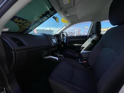 2010 Mitsubishi RVR - Thumbnail
