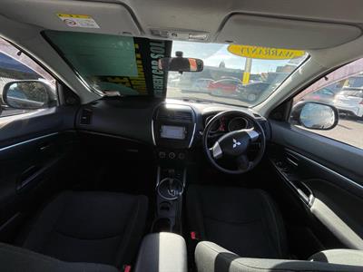 2010 Mitsubishi RVR - Thumbnail