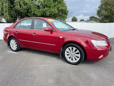 2010 Hyundai Sonata - Thumbnail
