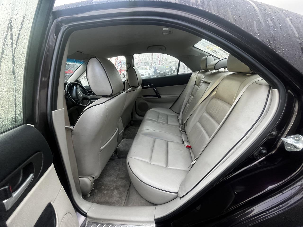 2006 Mazda Atenza