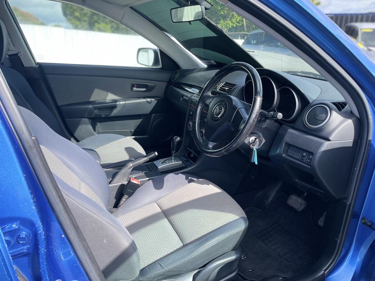 2005 Mazda AXELA