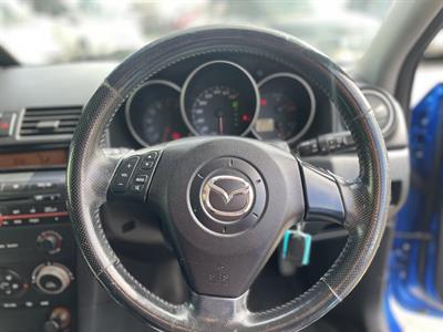 2005 Mazda AXELA - Thumbnail