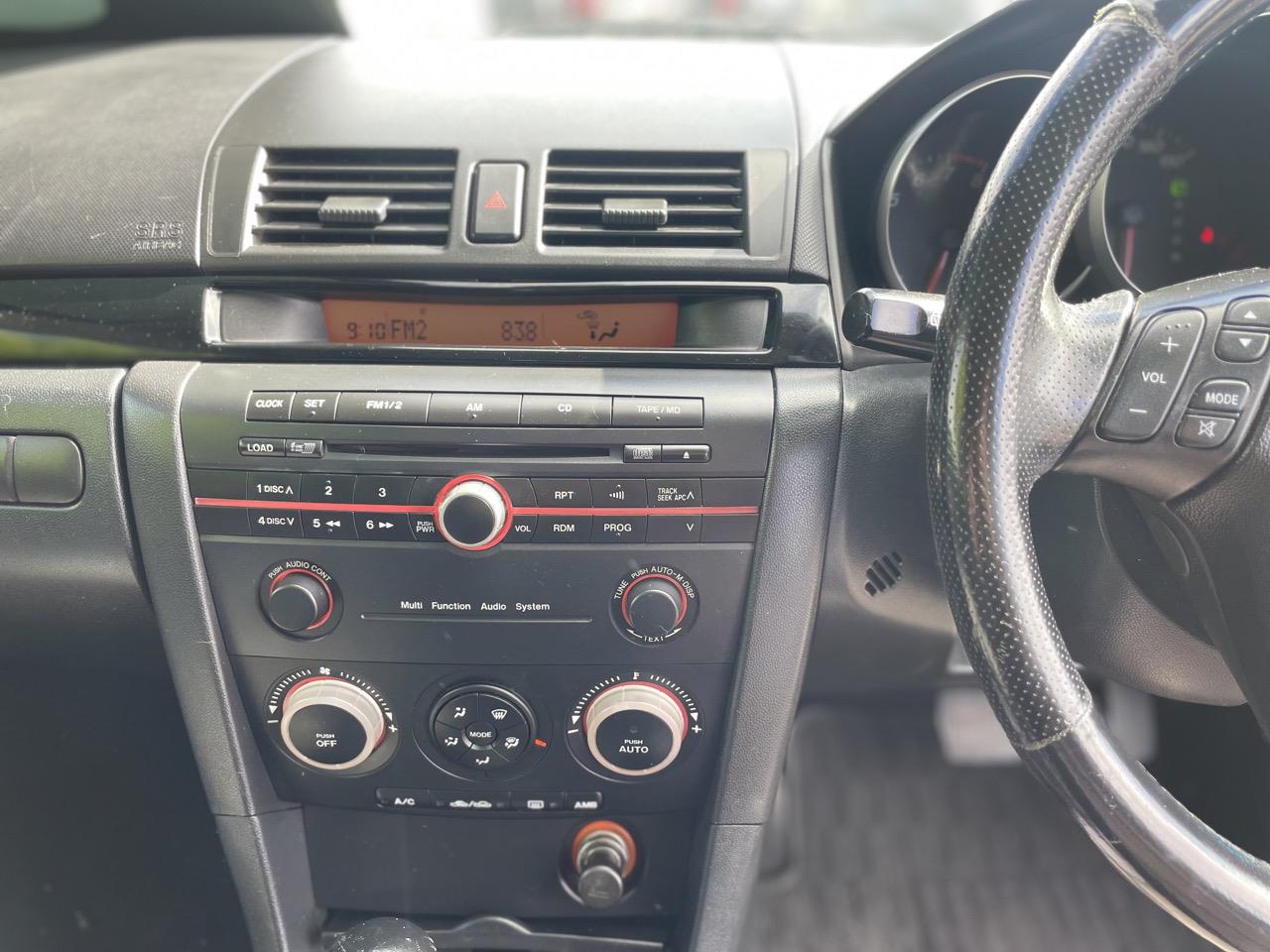 2005 Mazda AXELA