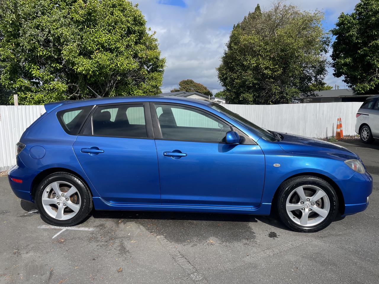 2005 Mazda AXELA