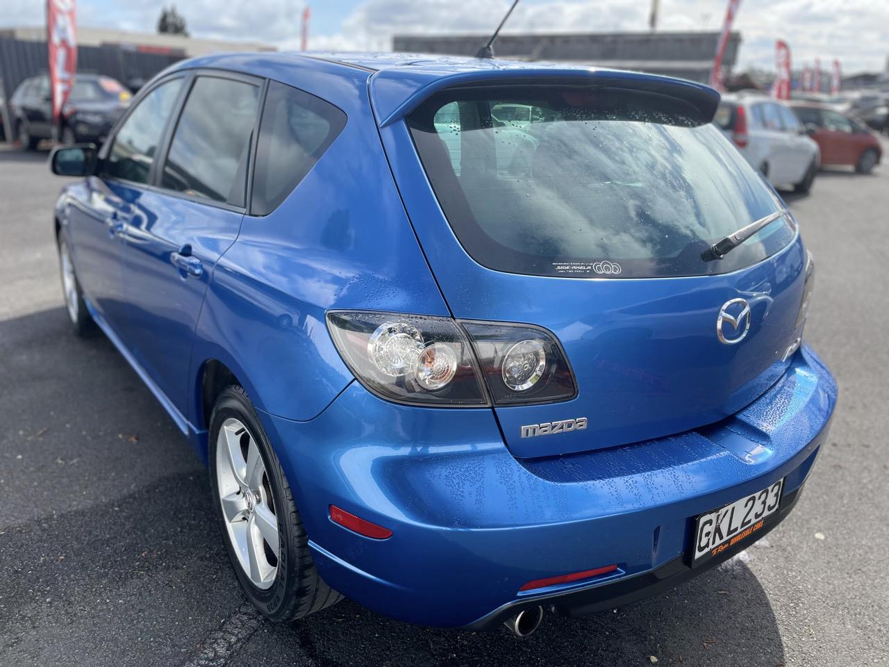 2005 Mazda AXELA