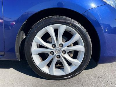 2010 Mazda AXELA - Thumbnail