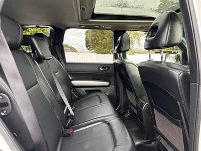 2012 Nissan X-Trail - Thumbnail