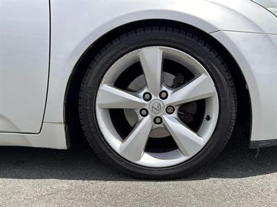 2011 Toyota Avensis - Thumbnail