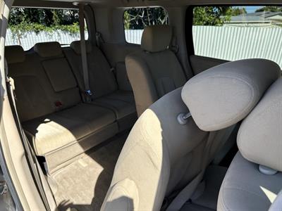 2011 Nissan Elgrand - Thumbnail