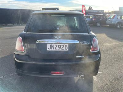 2008 Mini Cooper - Thumbnail