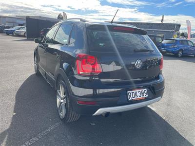 2014 Volkswagen Cross Polo - Thumbnail