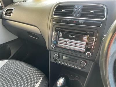 2014 Volkswagen Cross Polo - Thumbnail