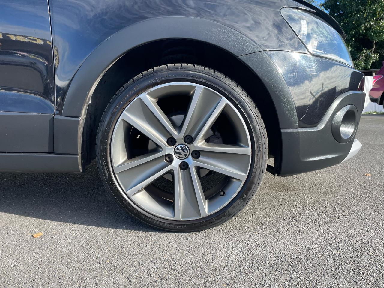 2014 Volkswagen Cross Polo