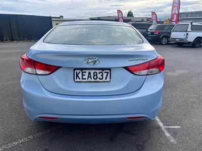 2011 Hyundai ELANTRA - Thumbnail