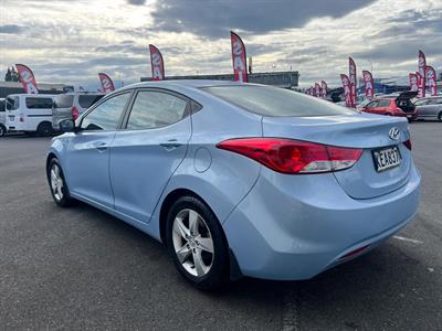 2011 Hyundai ELANTRA - Thumbnail
