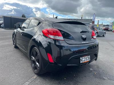 2015 Hyundai Veloster - Thumbnail