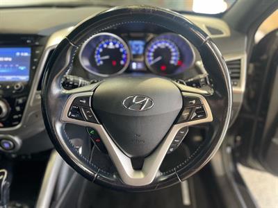2015 Hyundai Veloster - Thumbnail