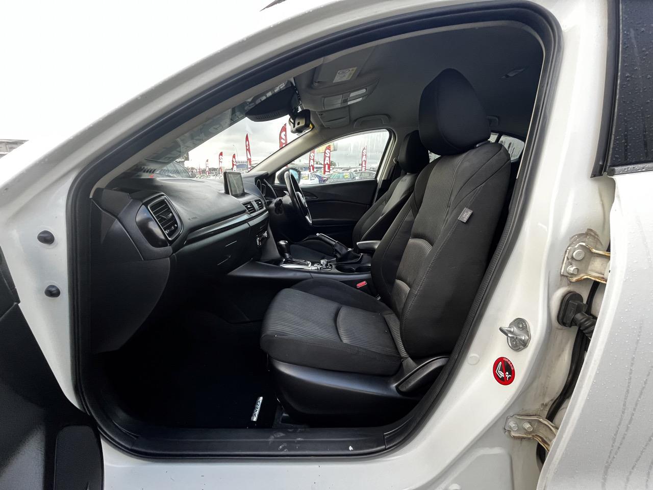 2014 Mazda Axela