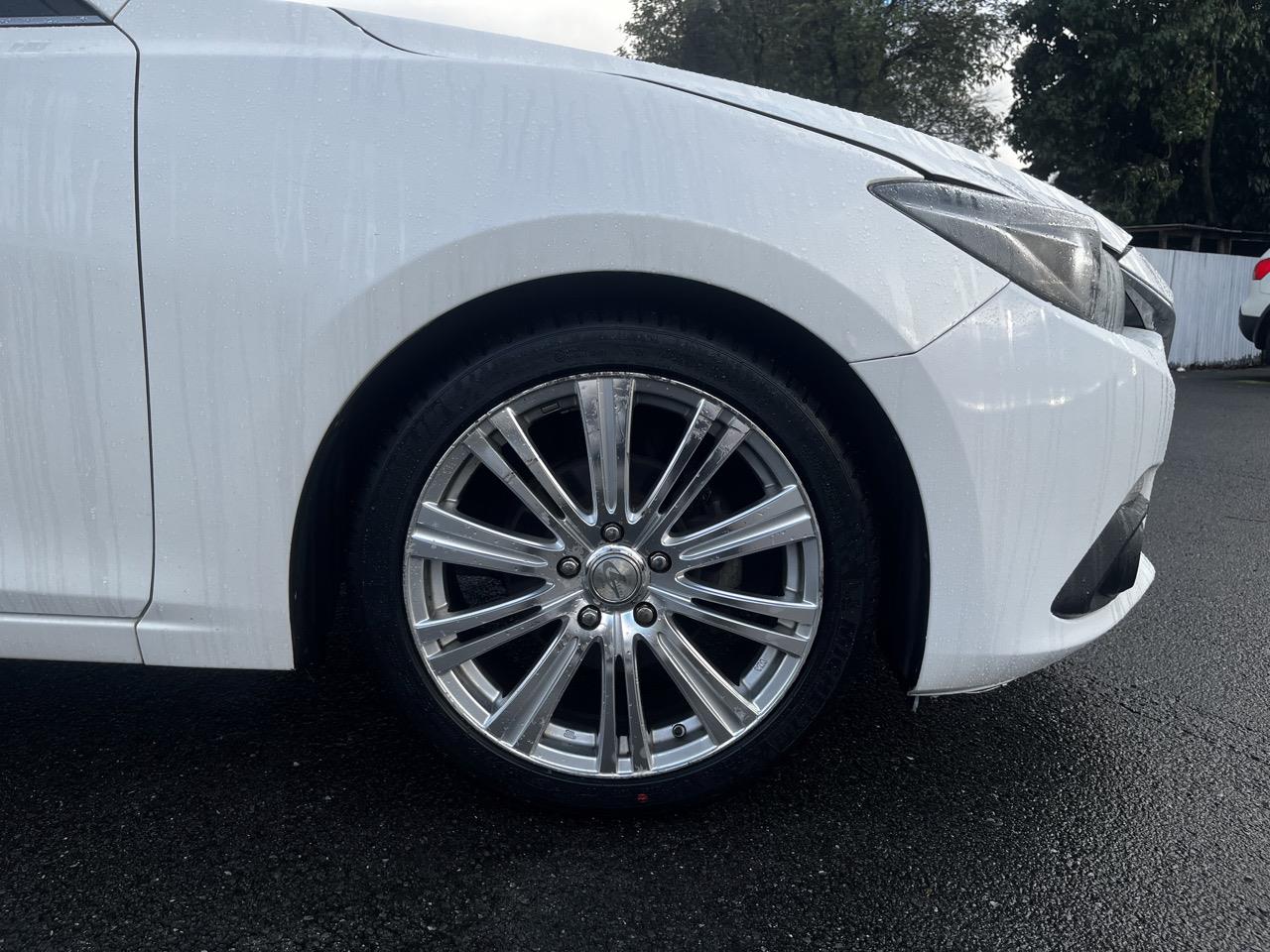 2014 Mazda Axela